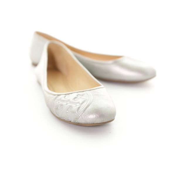 Tory Burch Ruby Ballet Flats Silver Metallic Pebbled Leather Slip On Womens 8.5M - Picture 4 of 8